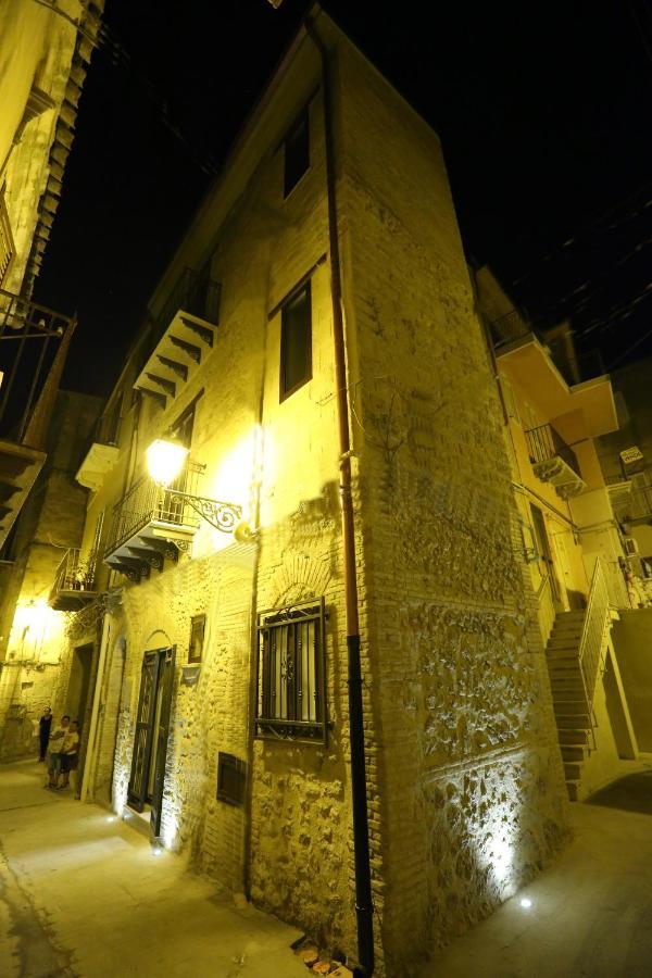 Antica Dimora Dell'Ammiraglio Aparthotel Ликата Екстериор снимка